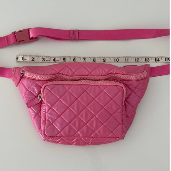 Pink lily cross body Fanny bag - Picture 3 of 8